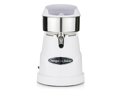 Lo spremiagrumi Omega Citrus Juicer C-12W