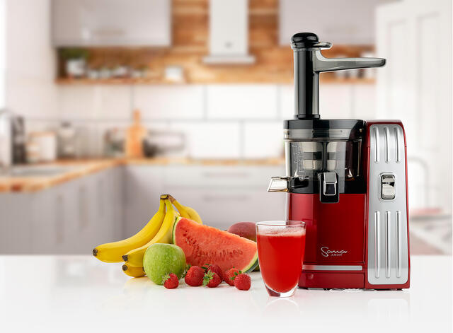 šnekový odšťavňovač Sana Juicer EUJ-828